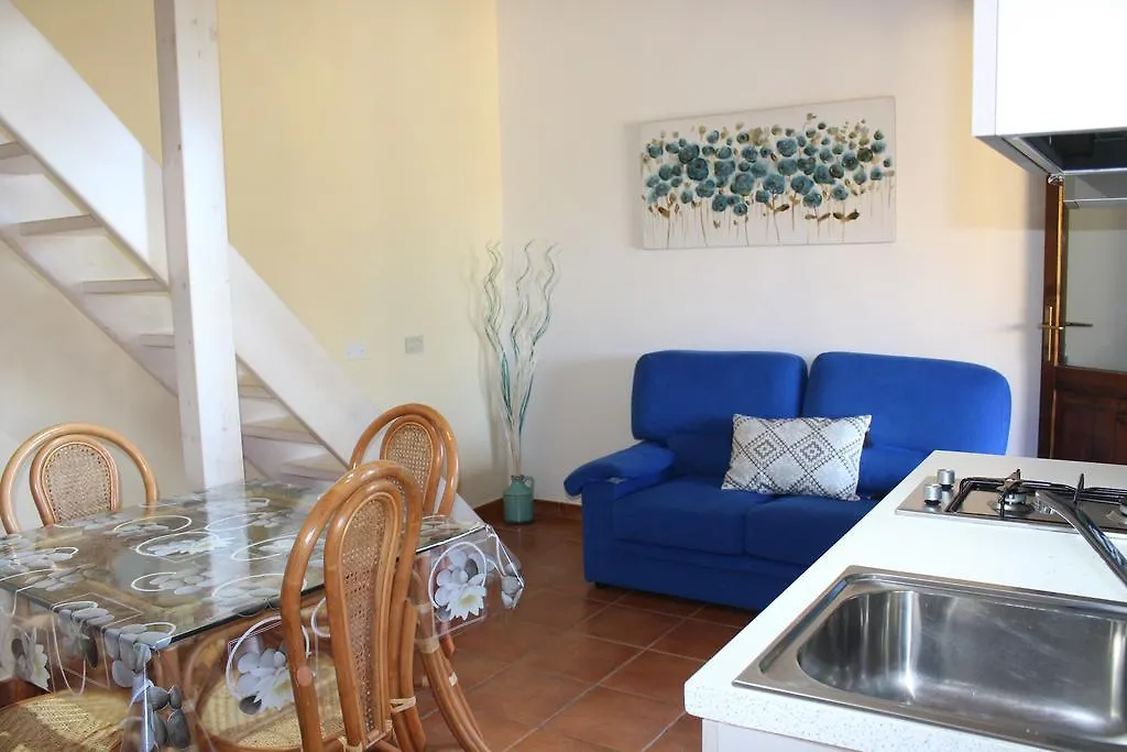 Agriturismo Campesi Casale Tra Le Vigne Aglientu